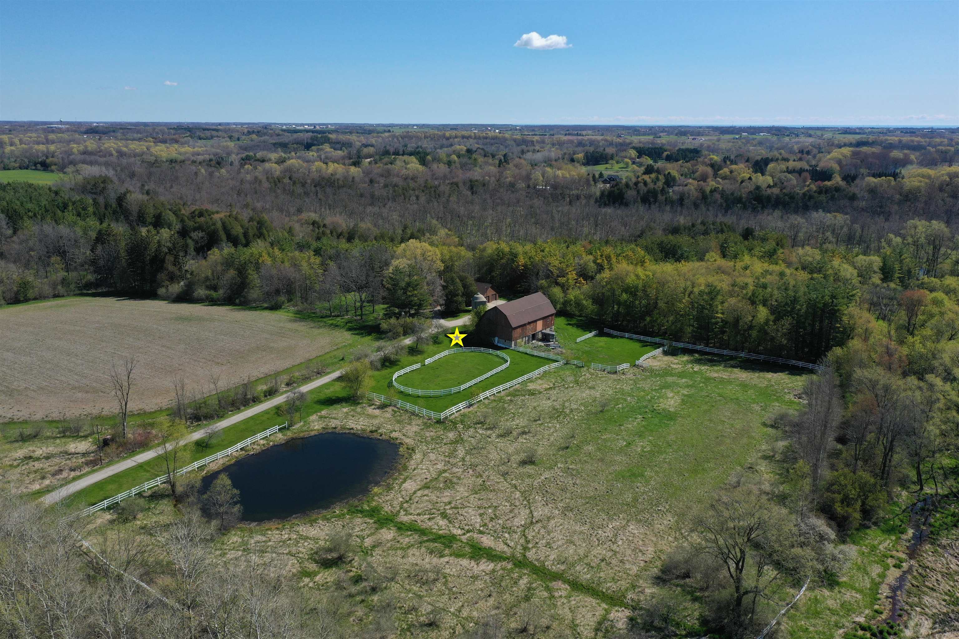 4002 County Rd I Saukville, WI 53080 - Photo 8 of 64