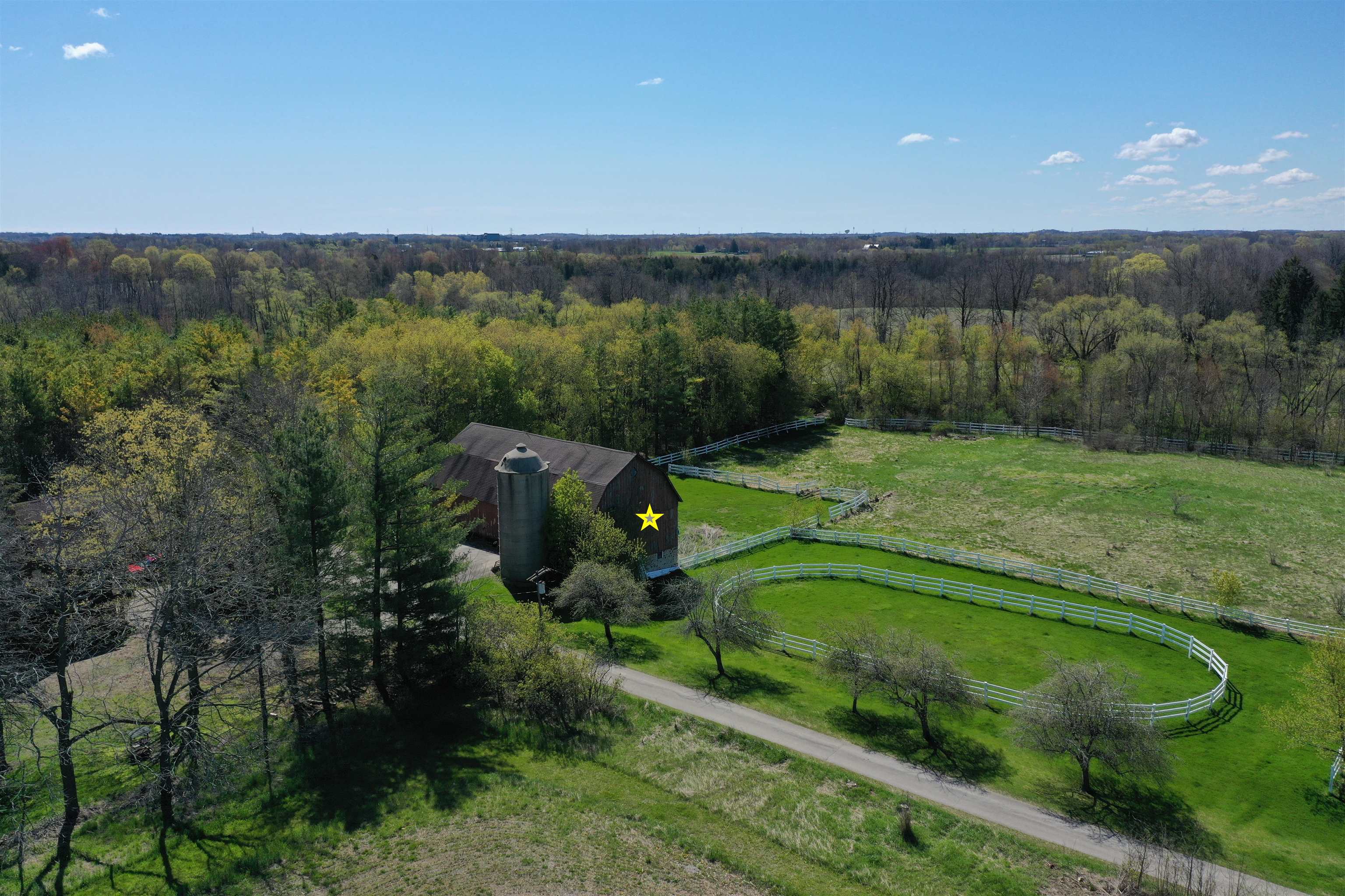 4002 County Rd I Saukville, WI 53080 - Photo 10 of 64