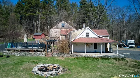 $390,000 | 3 Woodstock Avenue West, Putnam, CT 06260