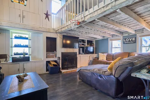 $390,000 | 3 Woodstock Avenue West, Putnam, CT 06260