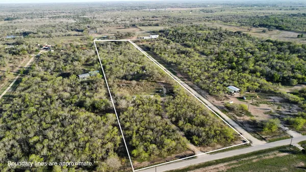 $260,000 | 2209 Callihan Road, Luling, TX 78648