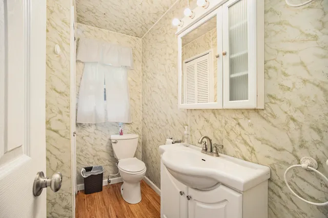 $579,000 | 1466 Lakeshore Drive, Fennville, MI 49408