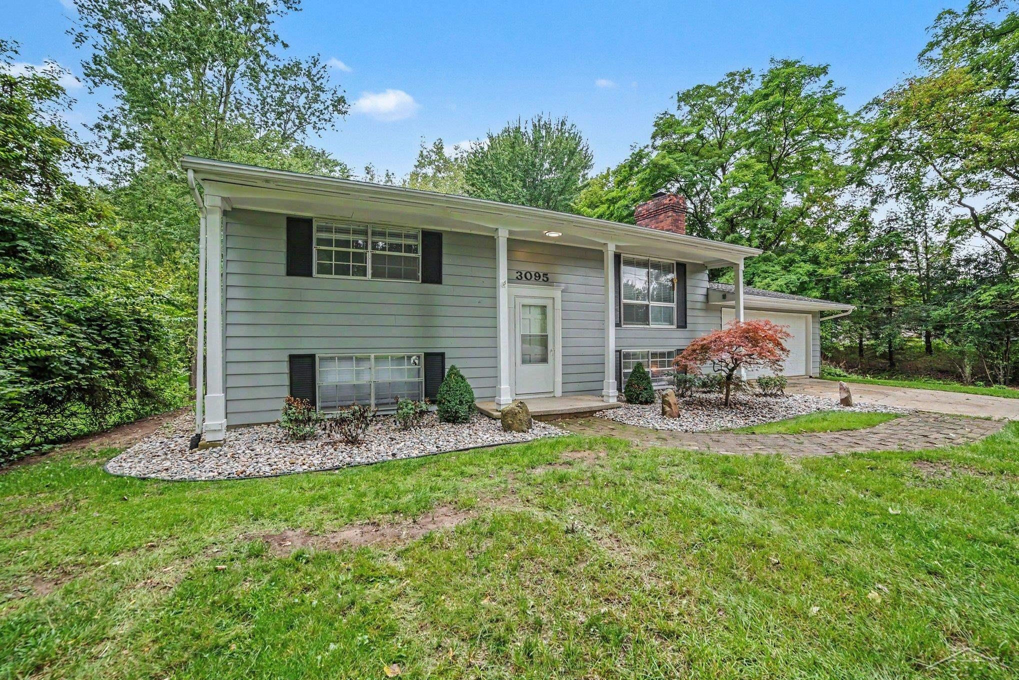 3095 Midland Road Saginaw, MI 48603 - Photo 3 of 27 Gallery Image 3