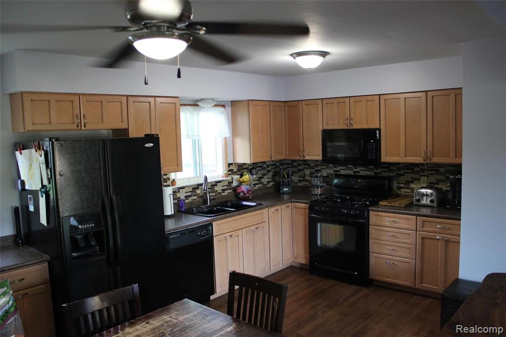 2158 Eberly Road Flint, MI 48532 - Photo 6 of 14