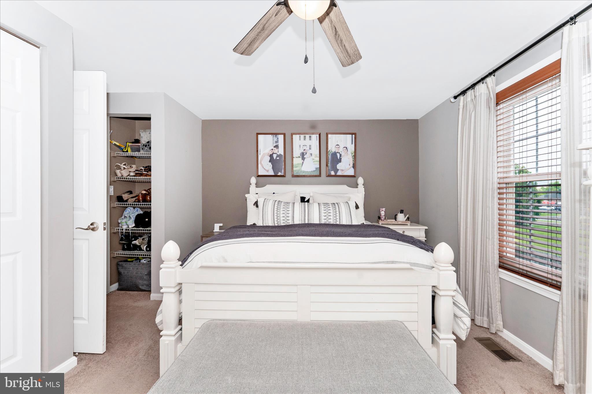 5798 Sunset View Lane Frederick, MD 21703 - Photo 22 of 40 Primary Bedroom