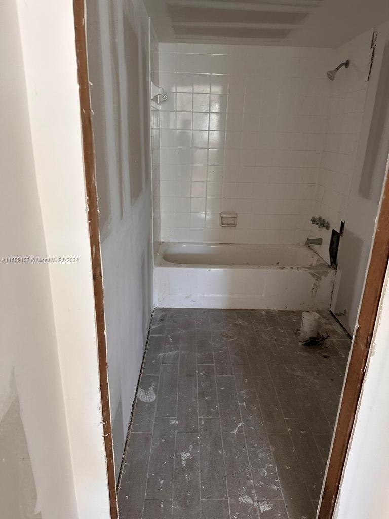 15201 Northeast 6th Avenue, Unit C210 Miami, FL 33162 - Photo 5 of 9