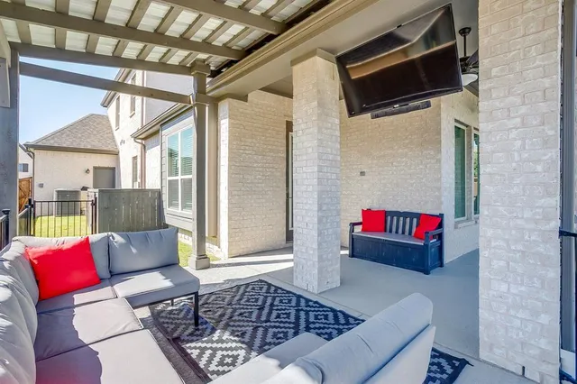 $650,000 | 5637 Pope Creek Road, Fort Worth, TX 76126