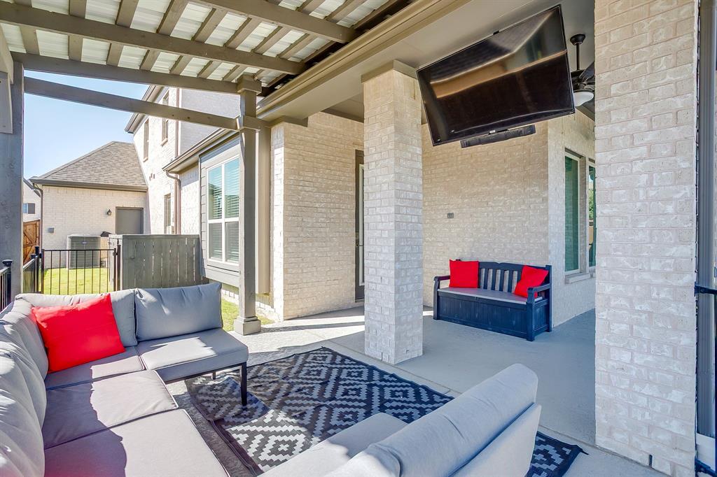 5637 Pope Creek Road Fort Worth, TX 76126 - Photo 37 of 40 Grass for pets around the pool!