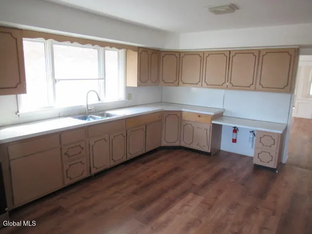 $1,800 | 1549 Chrisler Avenue, Unit 1, Schenectady, NY 12303