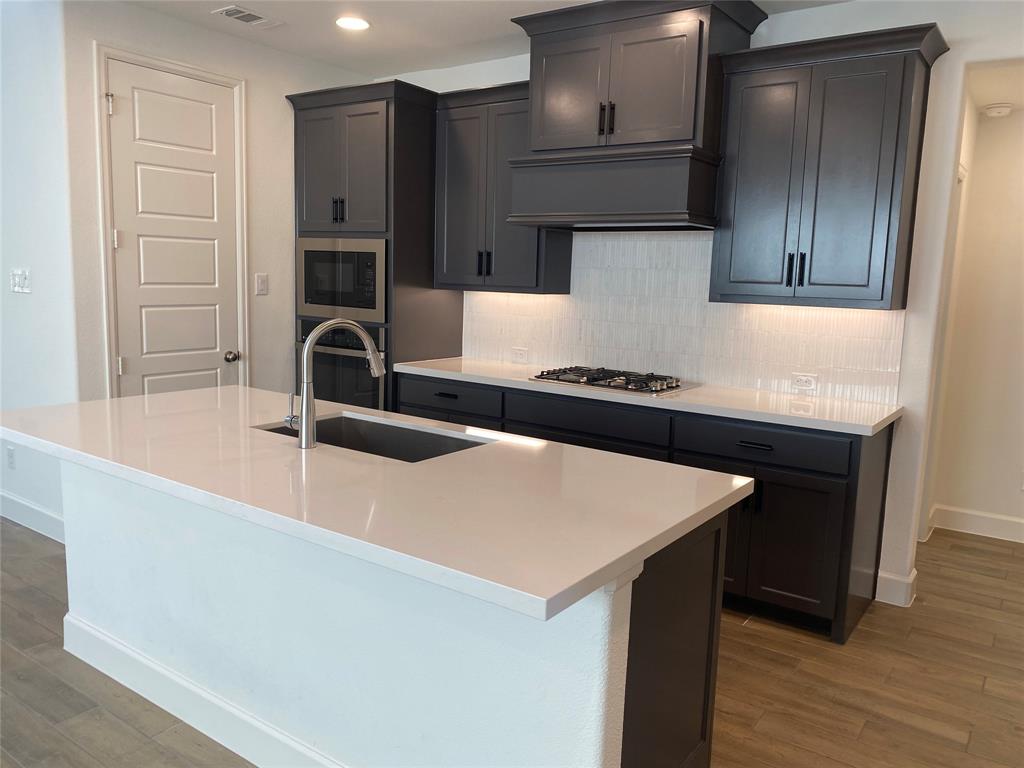 1624 Bulls Eye Road Mansfield, TX 76063 - Photo 9 of 31 Gallery Image 9