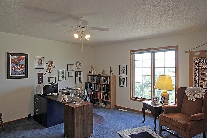 1927 Earl Road Iowa City, IA 52246 - Photo 14 of 25 Gallery Image 14