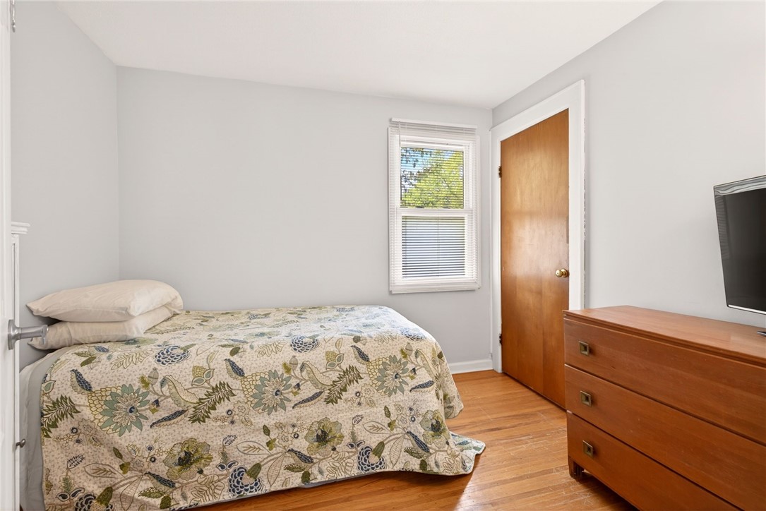 462 Crossfield Road Irondequoit, NY 14609 - Photo 14 of 28
