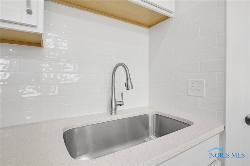 204 East Bridge Road Northwood, OH 43619 - Photo 17 of 50 Gallery Image 17