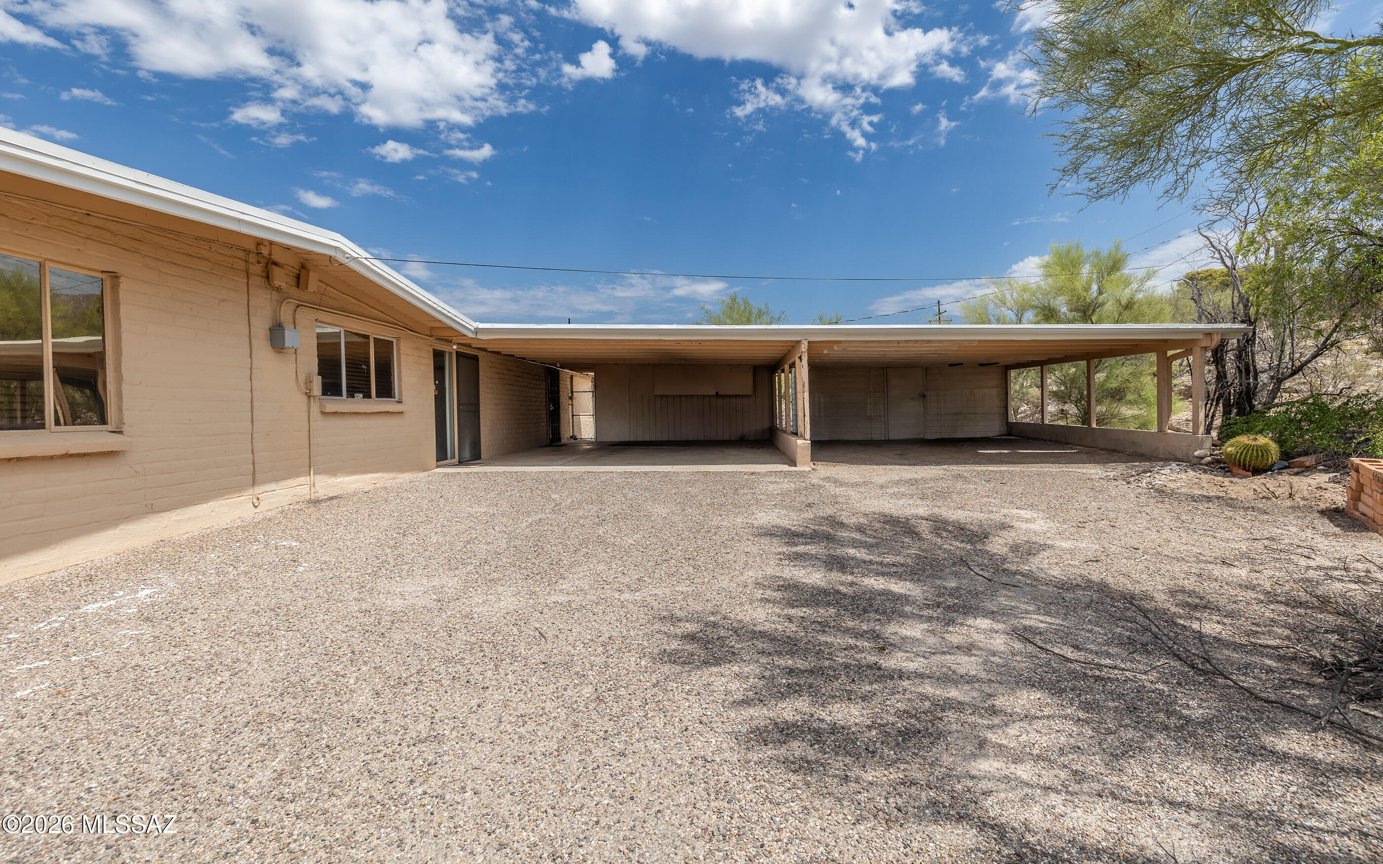 132 West Old Ina Road Tucson, AZ 85704 - Photo 5 of 47 Carport