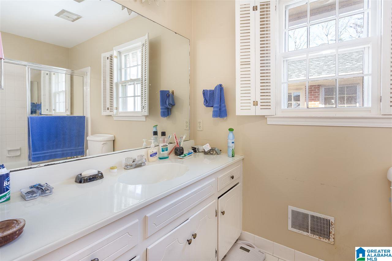 744 Hillyer High Road Anniston, AL 36207 - Photo 13 of 37