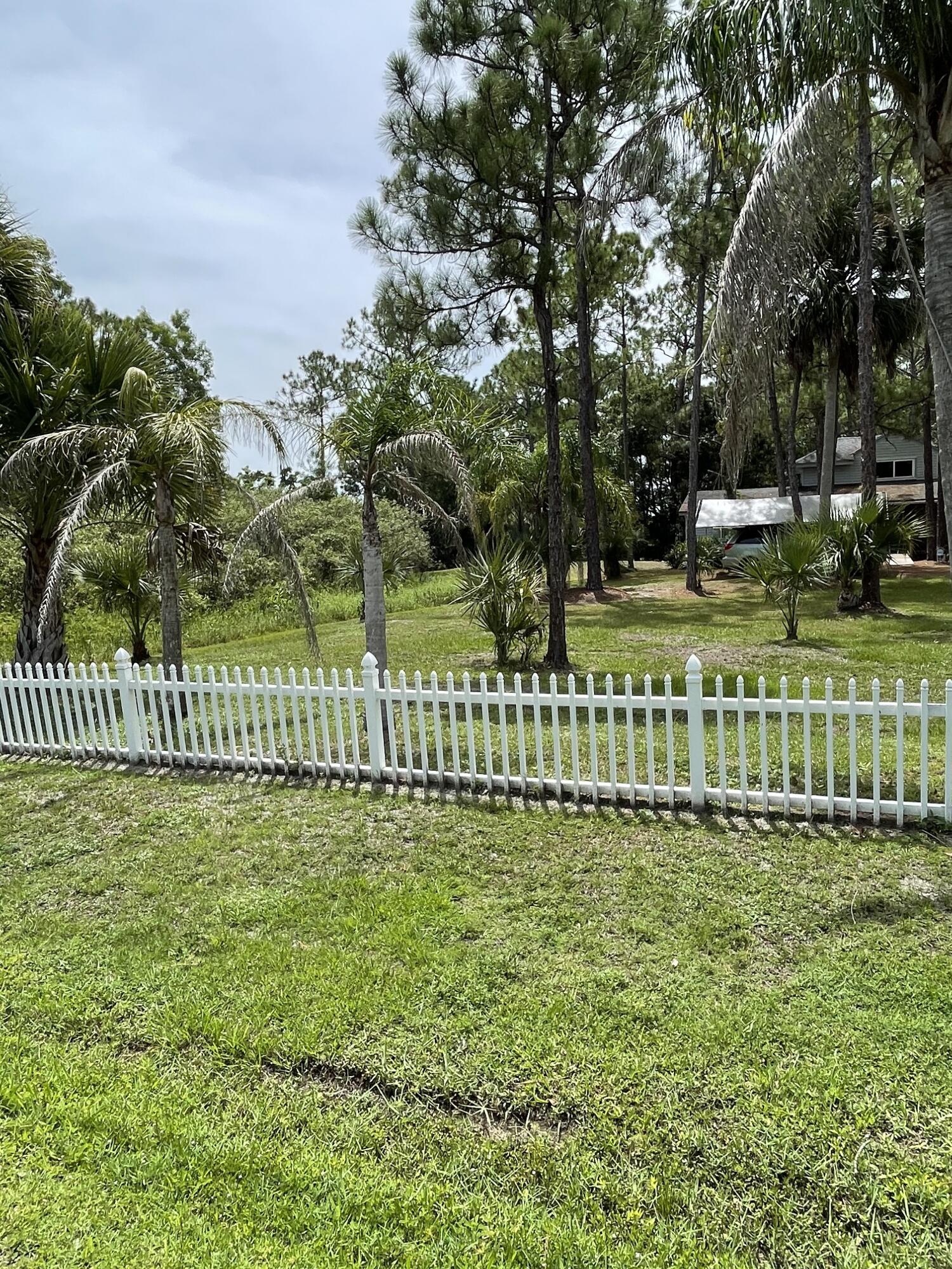 10874 154th Road North Jupiter, FL 33478 - Photo 1 of 21 Front Yard