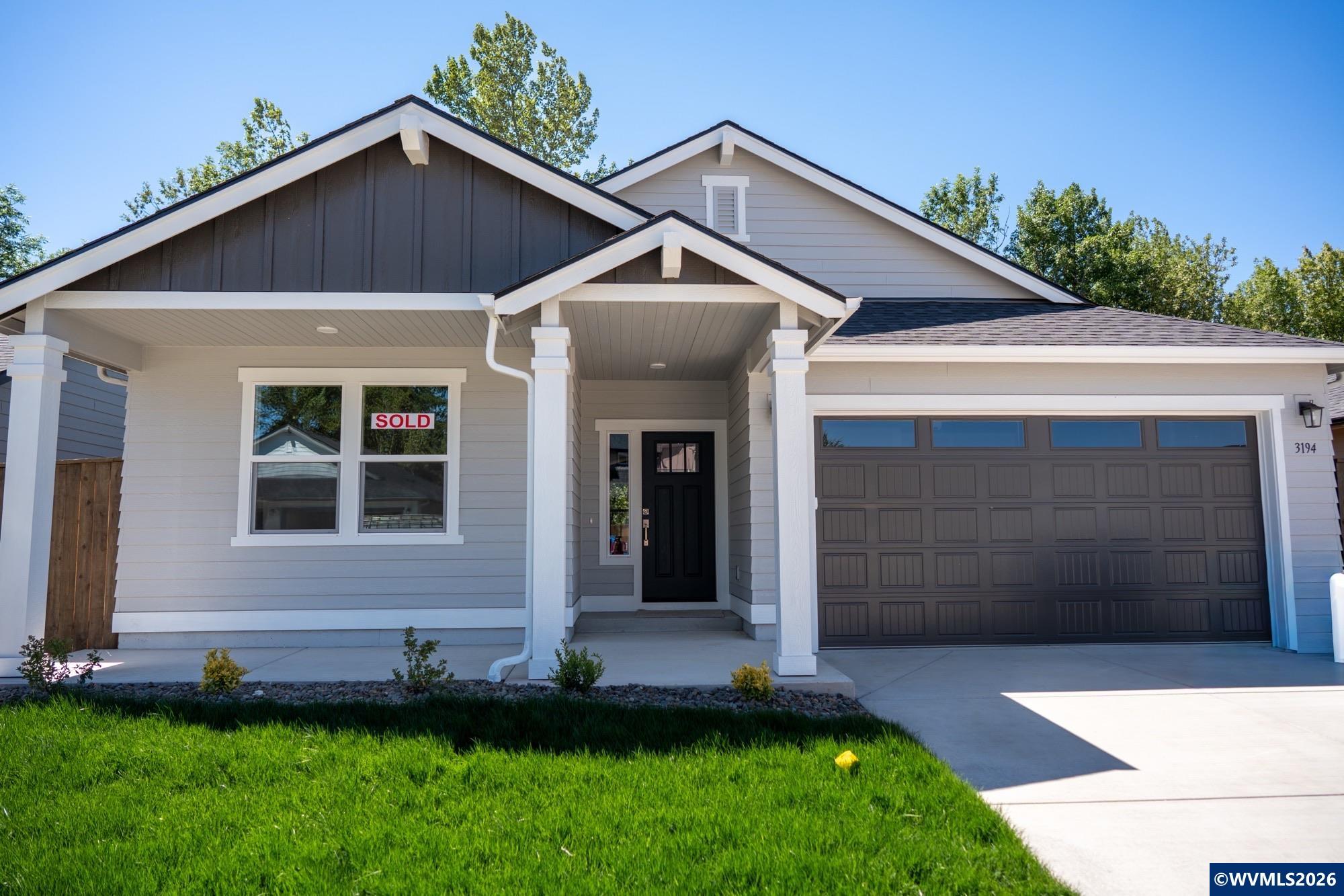 3194 South 13th Street Lebanon, OR 97355 - Photo 1 of 20 Gallery Image 1