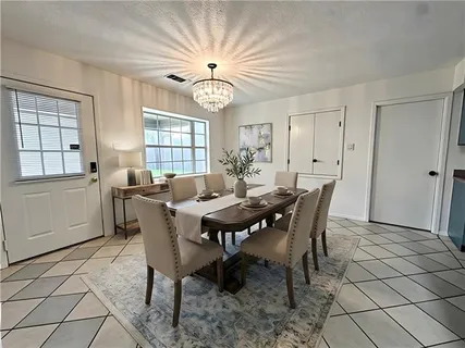 $265,000 | 2725 Oak Forest Boulevard South, Marrero, LA 70072