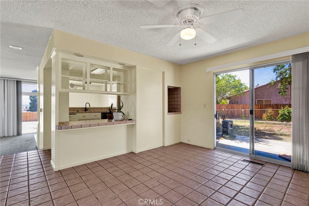 18969 Pachappa Road Apple Valley, CA 92307 - Photo 19 of 75