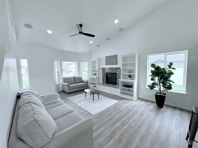 $399,900 | 1021 12th Street, Rupert, ID 83350