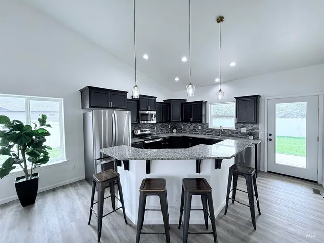 $399,900 | 1021 12th Street, Rupert, ID 83350