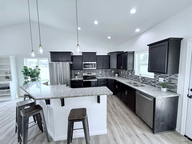 $399,900 | 1021 12th Street, Rupert, ID 83350