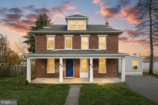 $284,900 | 14 Gateway Road, York, PA 17403