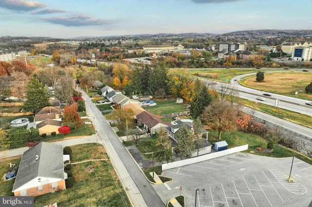 $284,900 | 14 Gateway Road, York, PA 17403