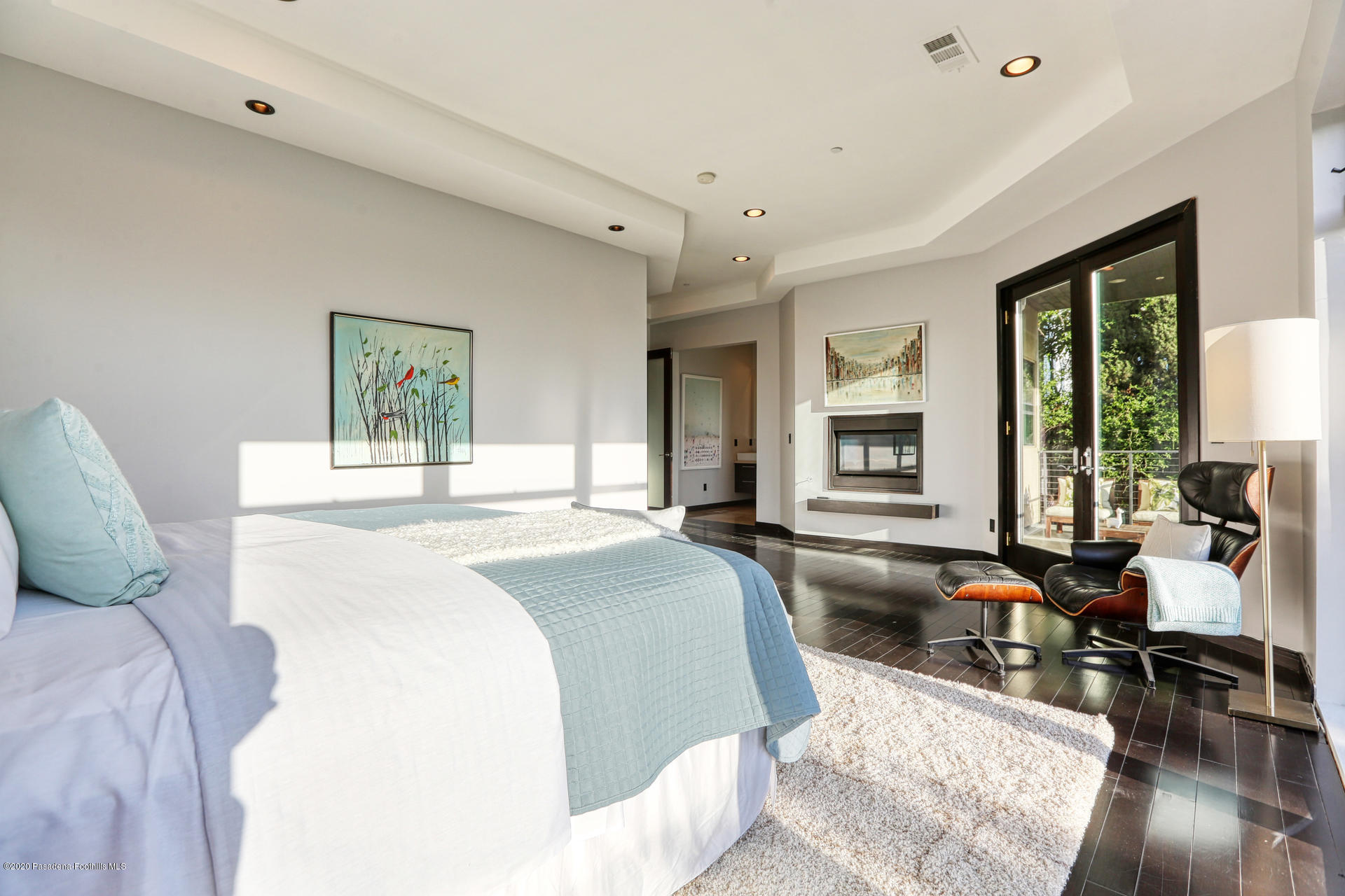 2315 Holgate Square Los Angeles, CA 90031 - Photo 47 of 56 a spacious bedroom with a large bed and large windows