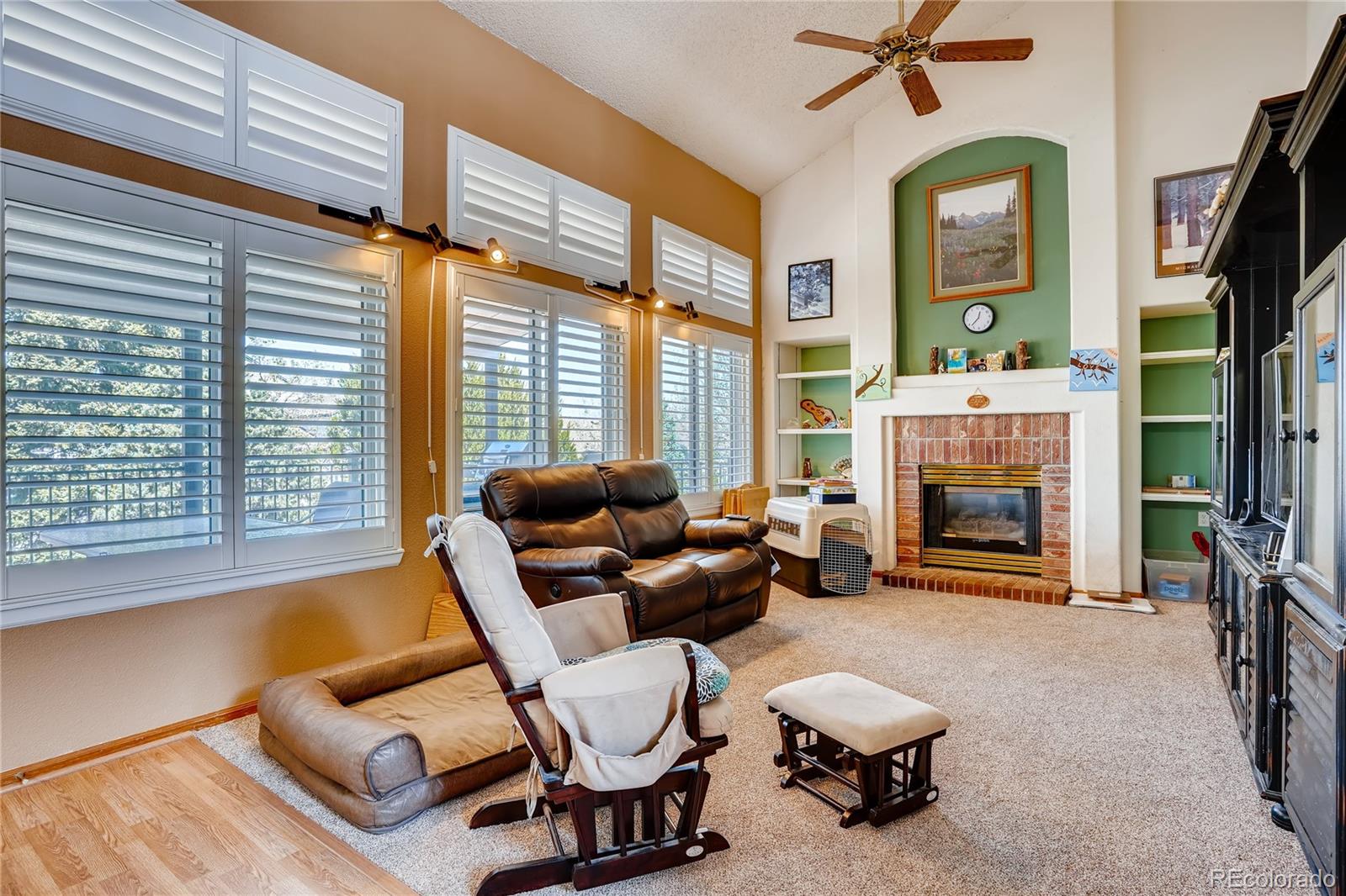 10072 Silver Maple Circle Highlands Ranch, CO 80129 - Photo 4 of 11 Gallery Image 4