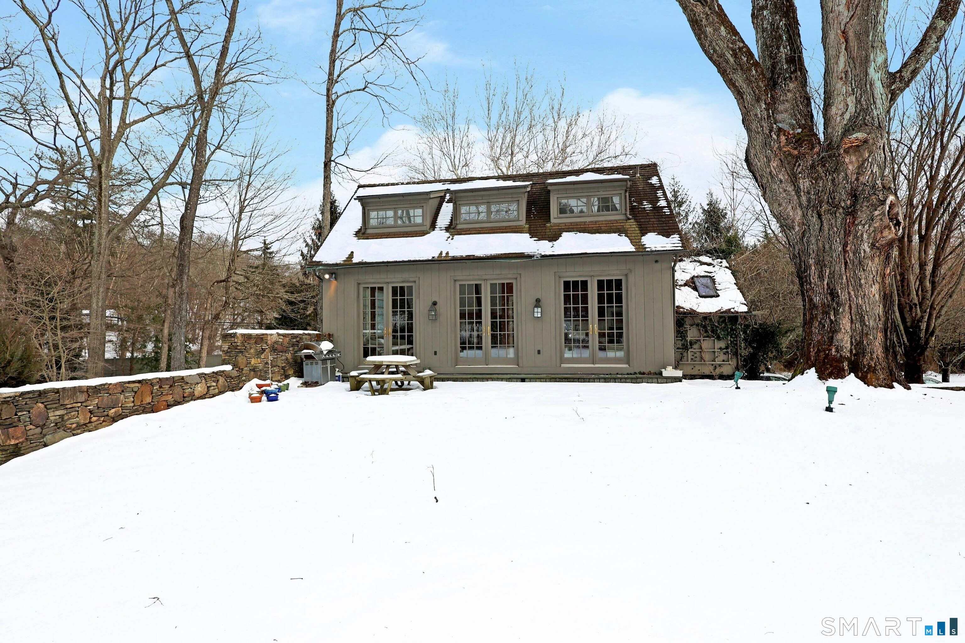 369 Florida Hill Road Ridgefield, CT 06877 - Photo 22 of 35 a front view of a house with a yard