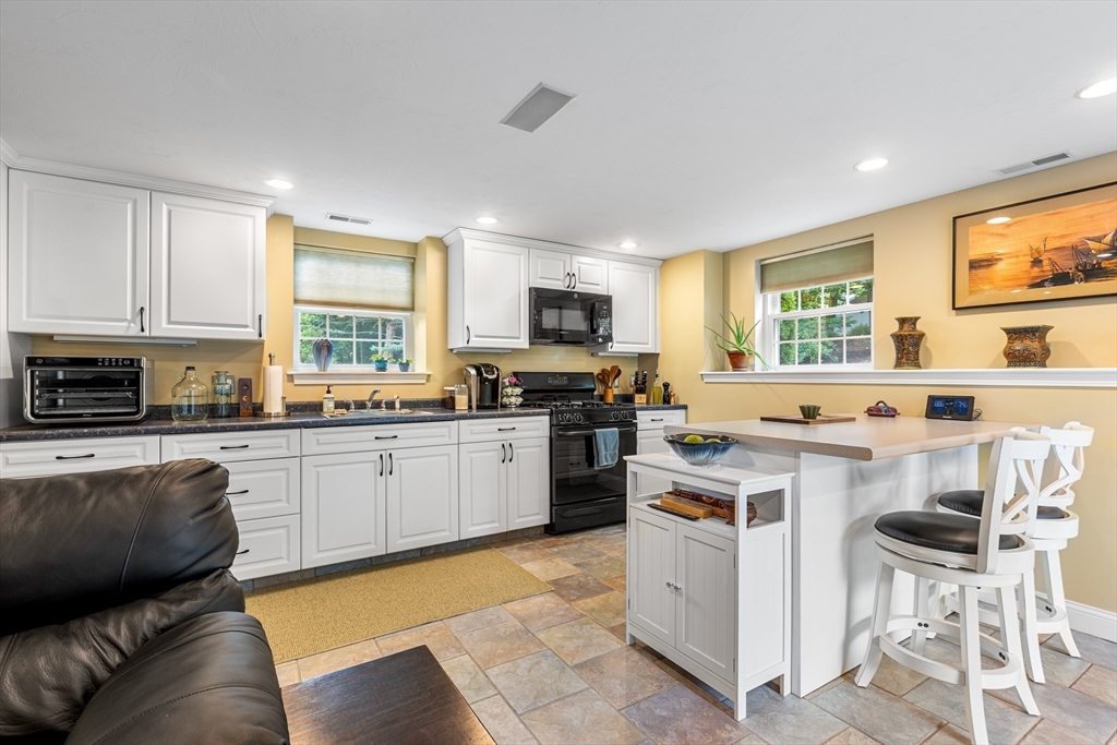 16 Eugene Road Burlington, MA 01803 - Photo 19 of 42 Gallery Image 19