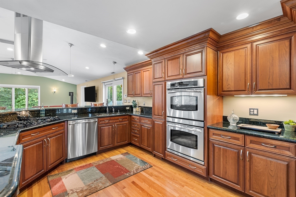 16 Eugene Road Burlington, MA 01803 - Photo 3 of 42 Gallery Image 3