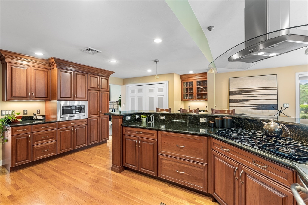 16 Eugene Road Burlington, MA 01803 - Photo 6 of 42 Gallery Image 6