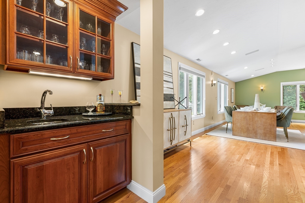 16 Eugene Road Burlington, MA 01803 - Photo 8 of 42 Gallery Image 8