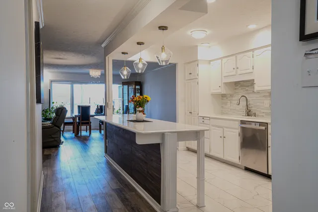 $505,000 | 4982 Boardwalk Place, Indianapolis, IN 46220