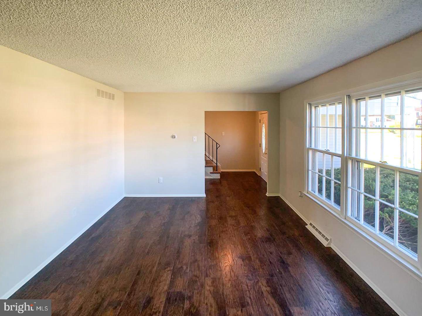 10 Roanoke Road Clementon, NJ 08021 - Photo 15 of 28