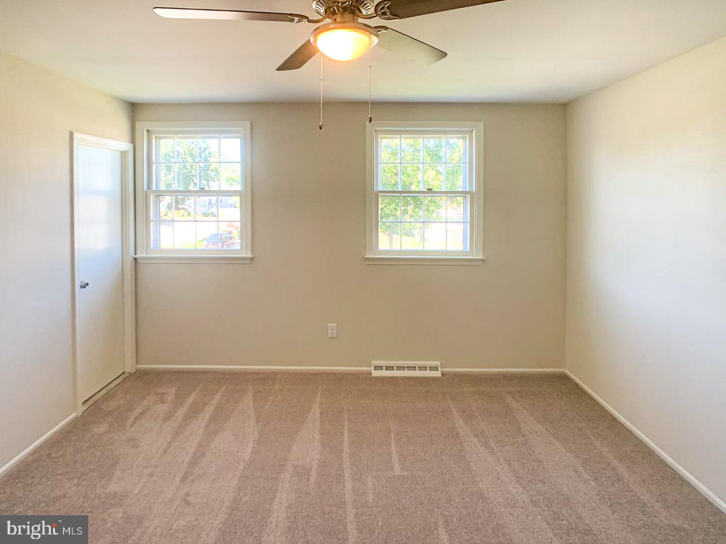 10 Roanoke Road Clementon, NJ 08021 - Photo 19 of 28