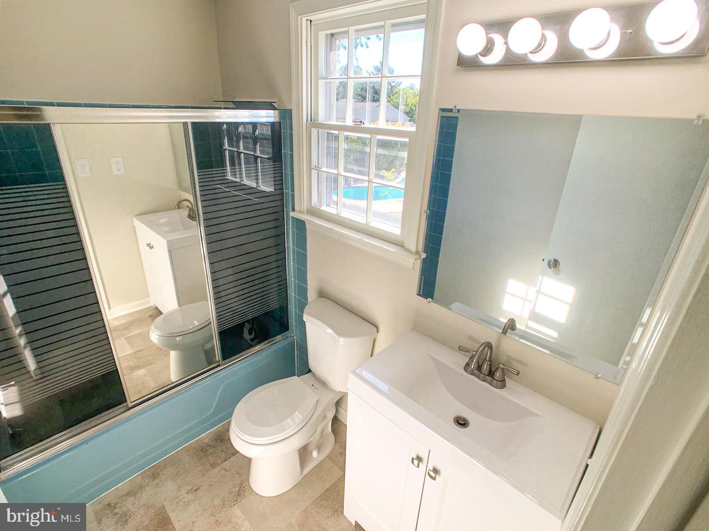 10 Roanoke Road Clementon, NJ 08021 - Photo 25 of 28