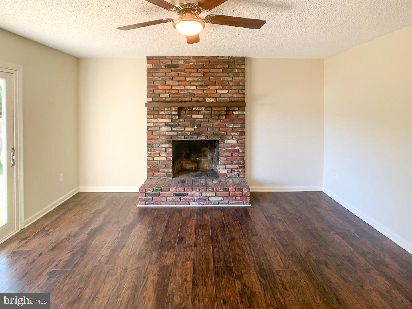 10 Roanoke Road Clementon, NJ 08021 - Photo 8 of 28