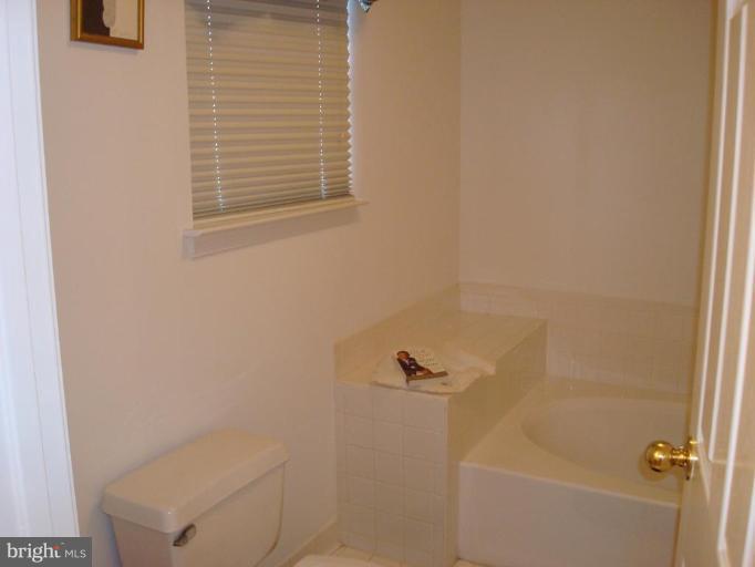 6149 Good Hunters Ride Columbia, MD 21045 - Photo 14 of 30 a bathroom with a shower