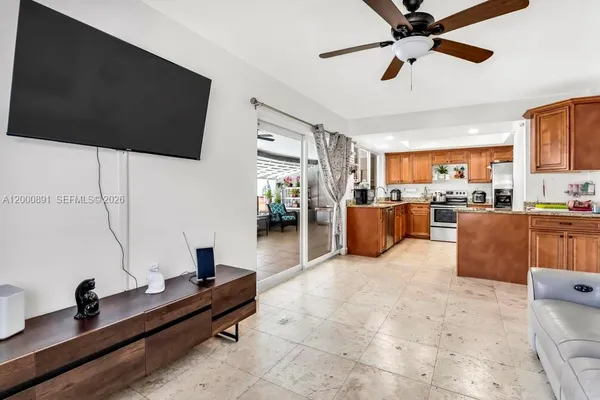 $625,000 | 1301 North 74th Terrace, Hollywood, FL 33024