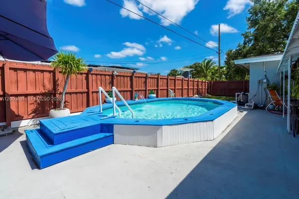 $625,000 | 1301 North 74th Terrace, Hollywood, FL 33024