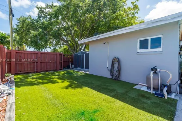 $625,000 | 1301 North 74th Terrace, Hollywood, FL 33024