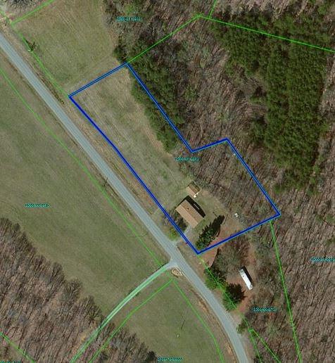 4348 Old Mine Road Gretna, VA 24557 - Photo 2 of 29 a view of a tennis court