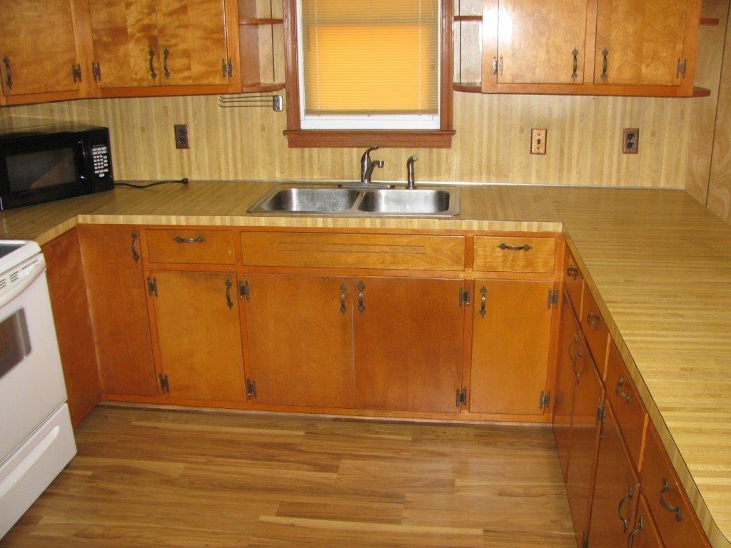 4348 Old Mine Road Gretna, VA 24557 - Photo 7 of 29 a bathroom with a sink