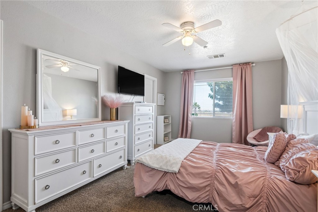 11385 Trinity Road Oak Hills, CA 92344 - Photo 23 of 38
