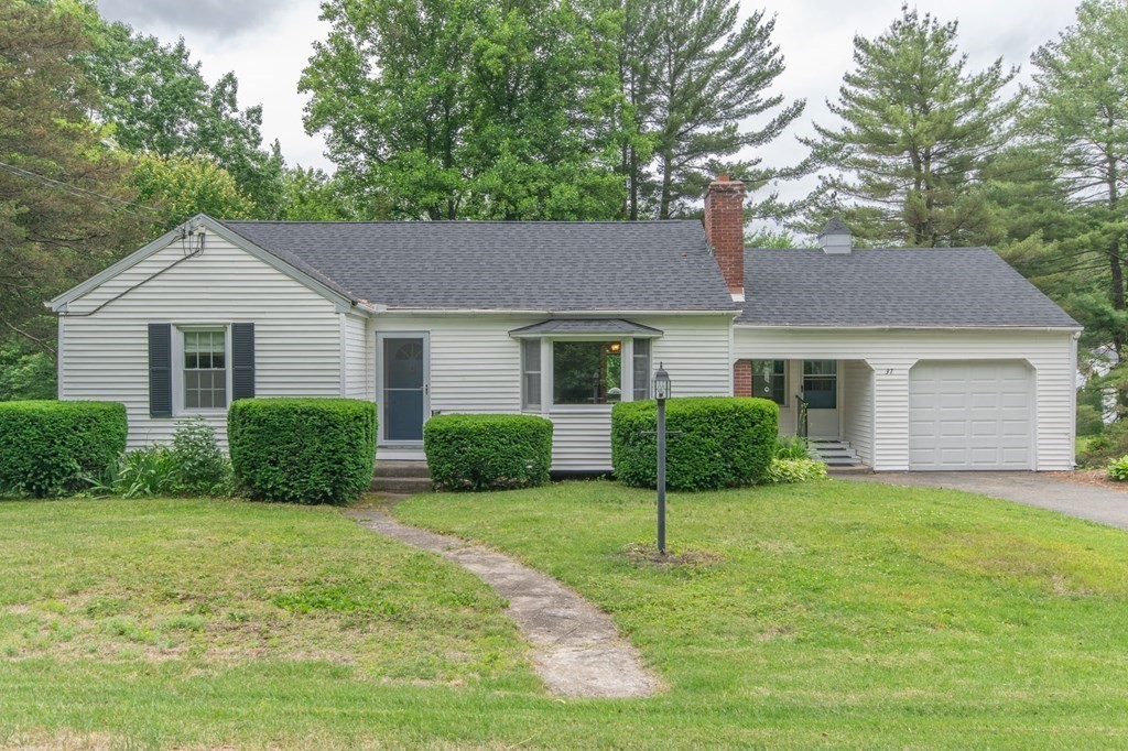 37 Mountain Road Holyoke, MA 01040 - Photo 1 of 39