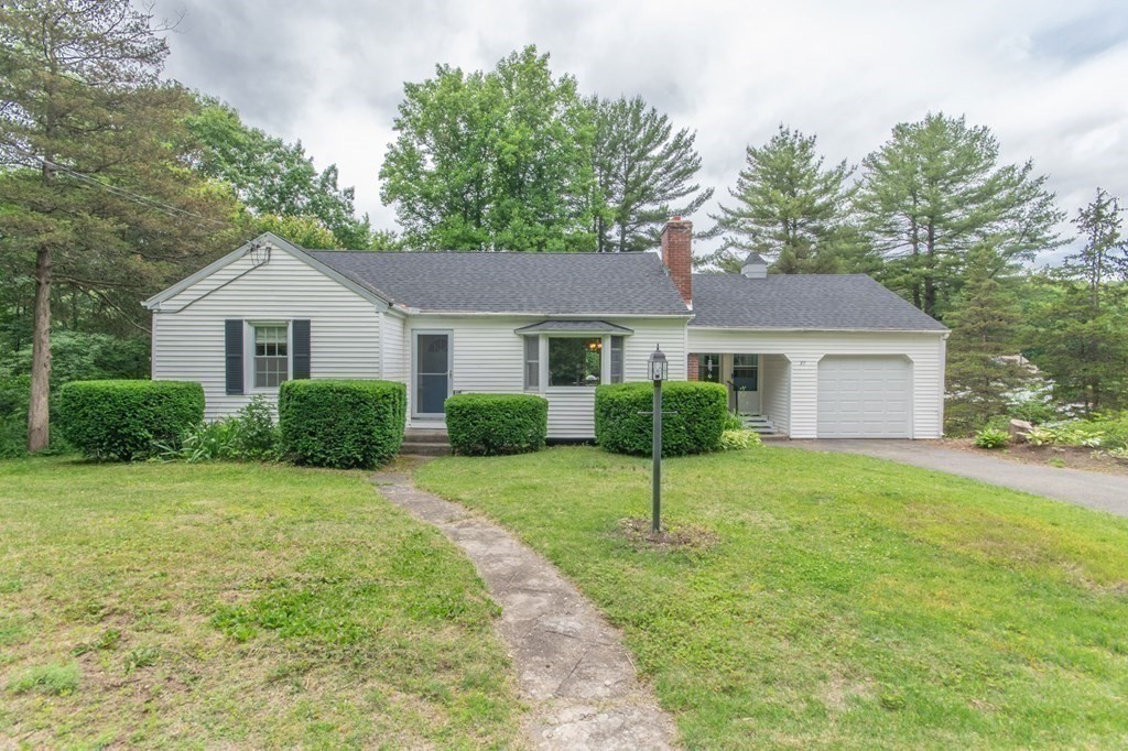 37 Mountain Road Holyoke, MA 01040 - Photo 32 of 39