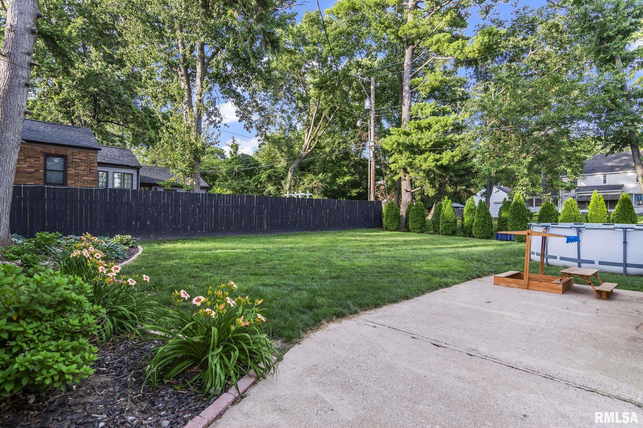 328 South Westlawn Avenue Decatur, IL 62522 - Photo 42 of 44